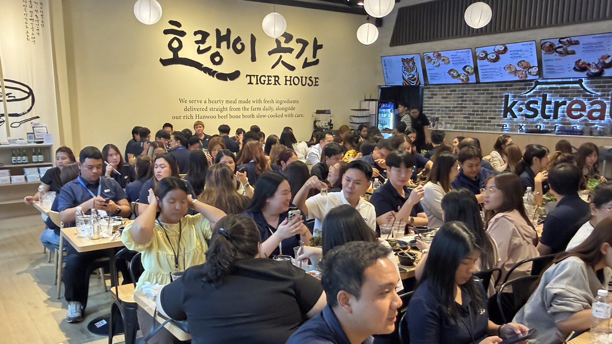 태국 호랭이 곳간 매장을 가득 채운 현지 손님들